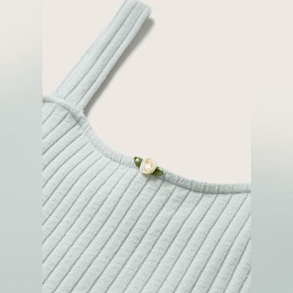 Mango Sleeveless Green Flower Detail Tank Crop Top Shirt. Medium. - Picture 2 of 9